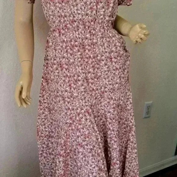 FLORAL DRESS WISHLIST DITSY HANDKERCHIEF MAUVE MEDIUM - Picture 2 of 11